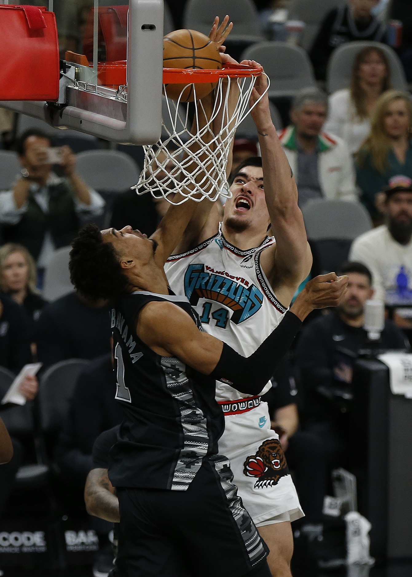 灰熊力克马刺,东契奇关键制胜的简单介绍 灰熊力克马刺,东契奇关键制胜的简单介绍