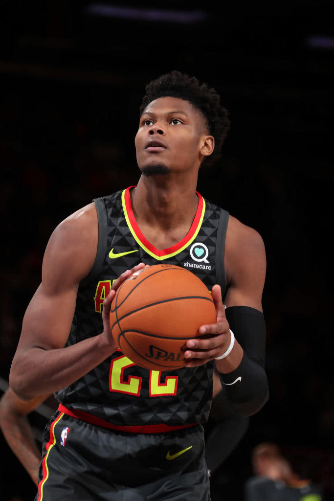 包含英国乒乓球队强势奥地利乒乓球队，波尔三分雨点燃全场的词条