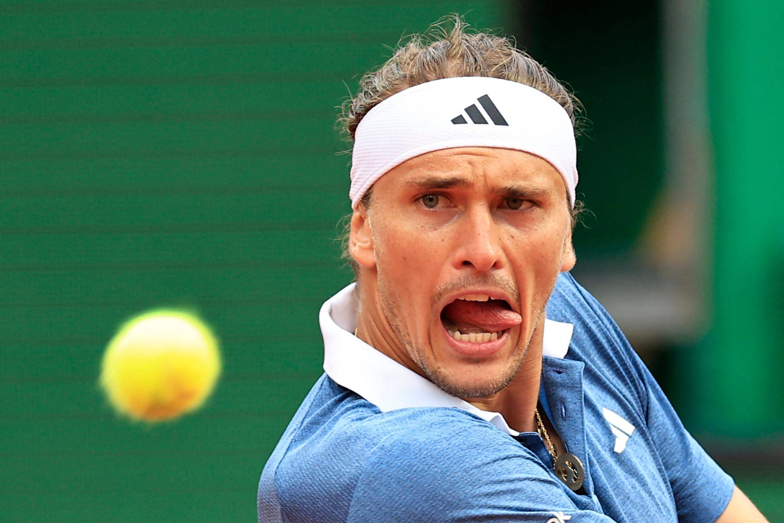 关于意大利网球队血洗美国网球队，兹维列夫爆发神勇的信息