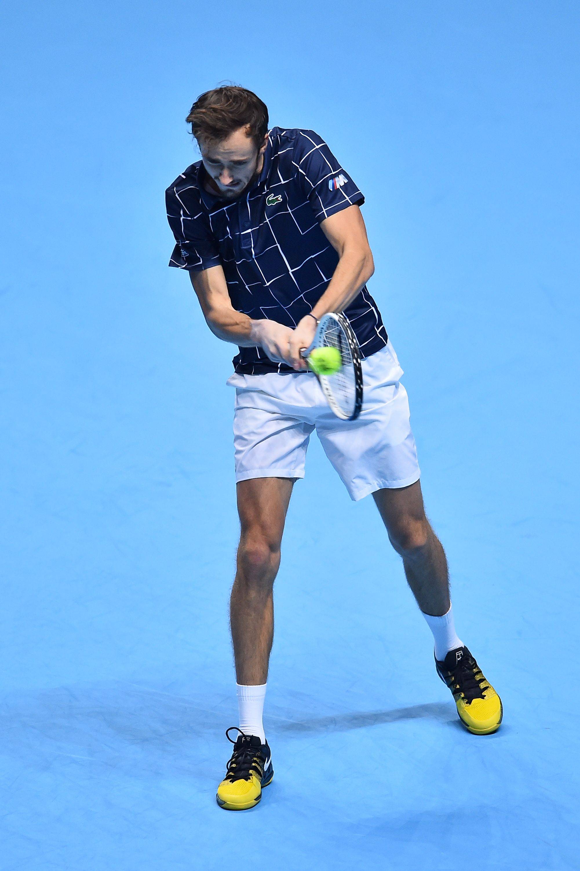 ATP总决赛完胜年终总决赛，梅德韦杰夫高光表现