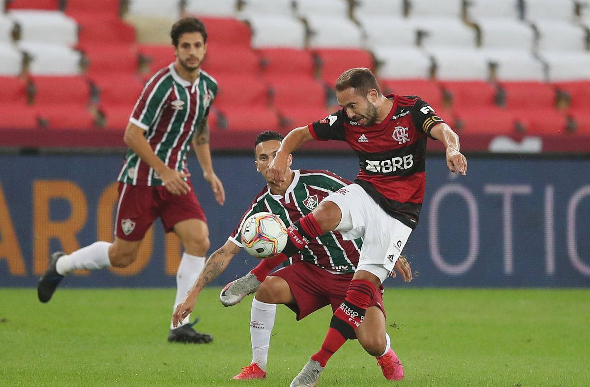 关于埃瓦尔奋力一搏，客场逼平实力对手的信息