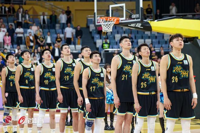 山东队力克浙江队,孙铭徽统治全场 山东队力克浙江队,孙铭徽统治全场