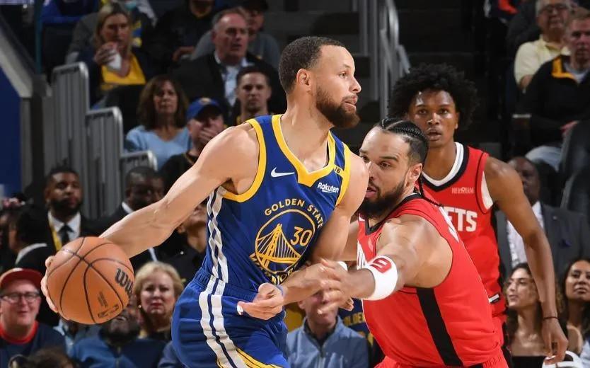 包含开拓者主场取胜，冲击季后赛席位的词条