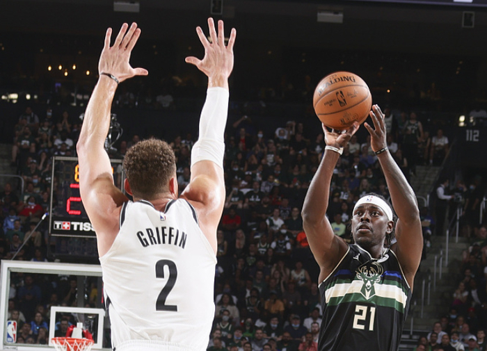 骑士后场连追两局，力挽狂澜取得胜利