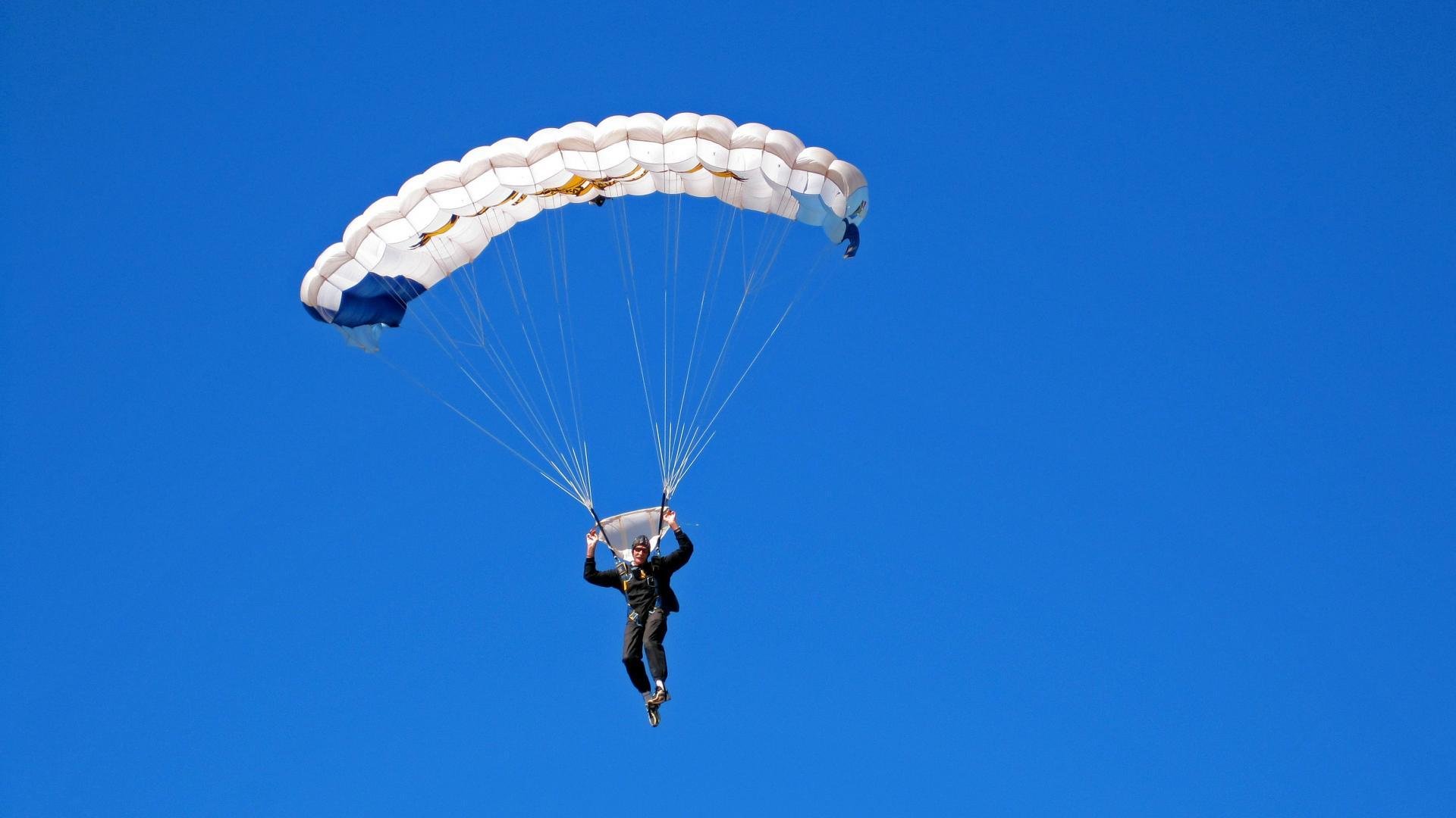 乔治大场面先生！开拓者力克鹈鹕，关键先生再显神威