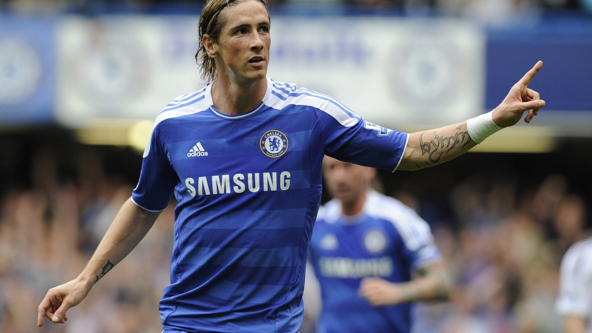 内马尔爆发助巴西取胜,荷兰关键战突围委内瑞拉